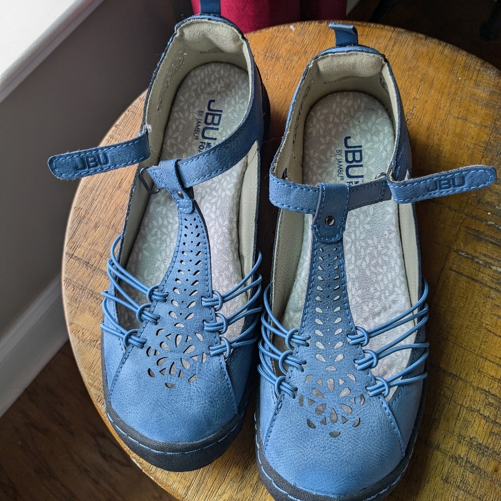 Jamboo T-Strap flat